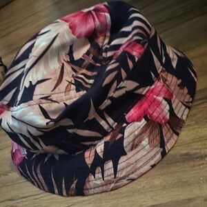 Bucket hat; floral; worn once